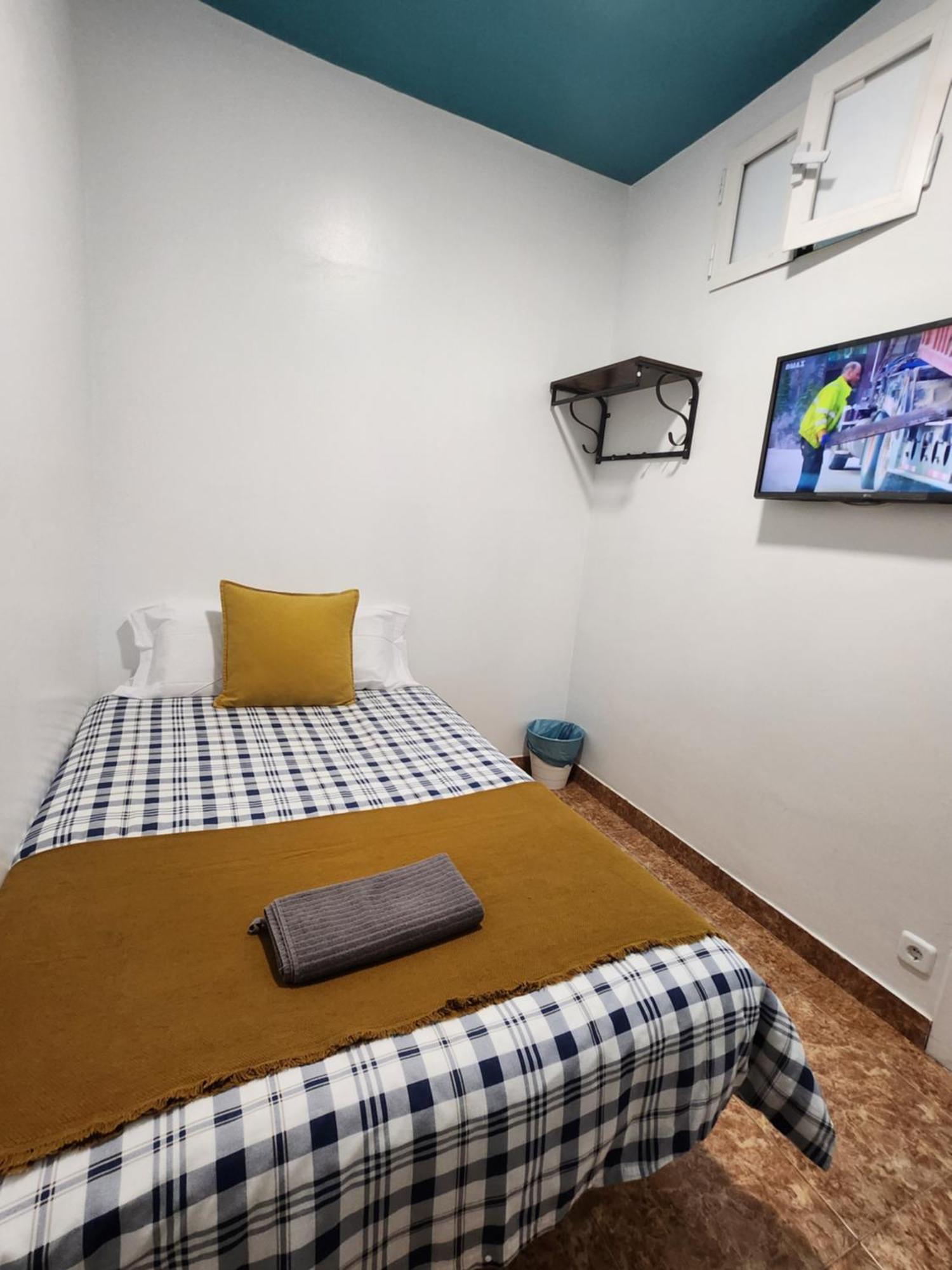 M-A Catrachos Rooms Madrid Exterior photo