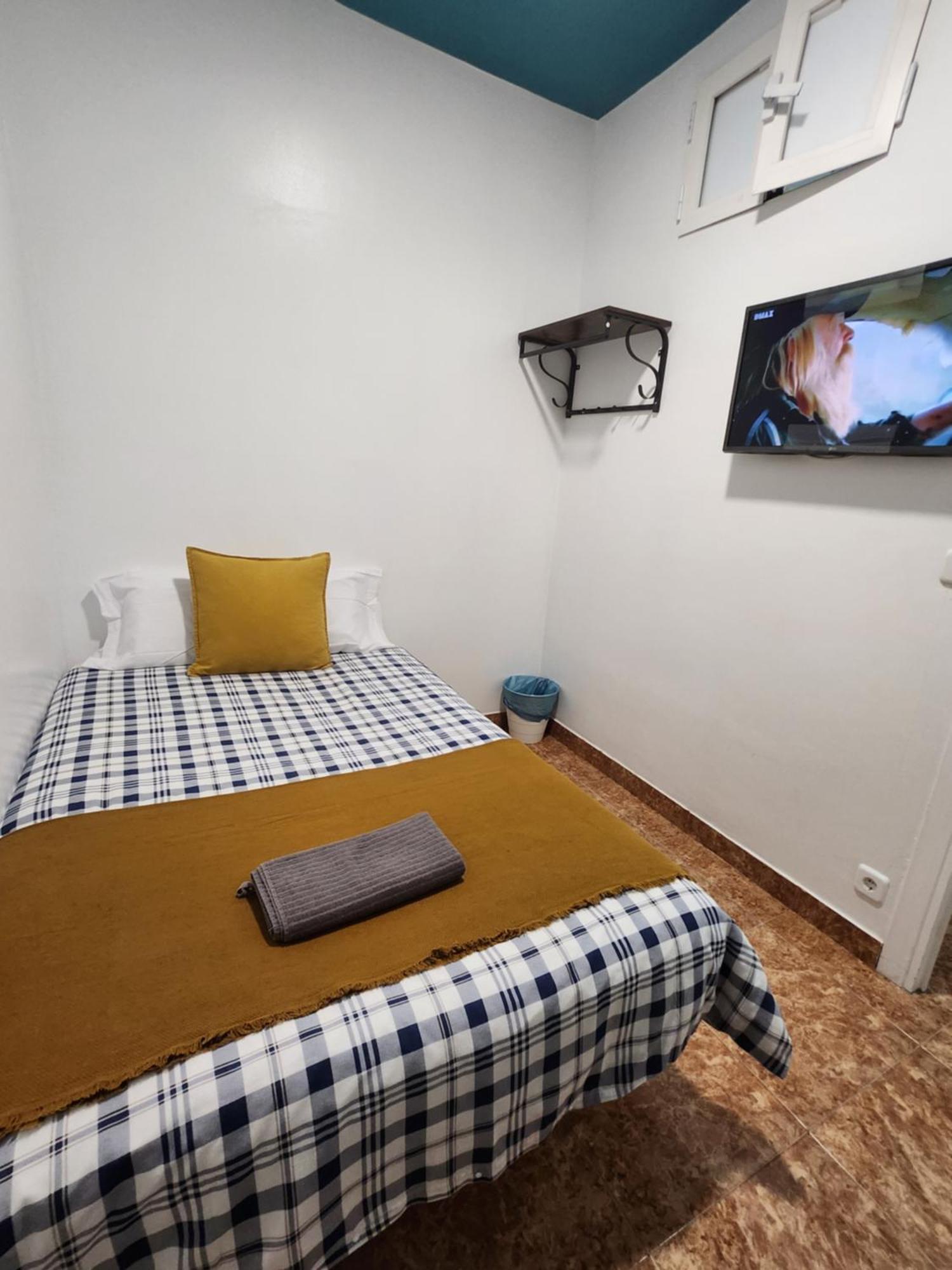M-A Catrachos Rooms Madrid Exterior photo